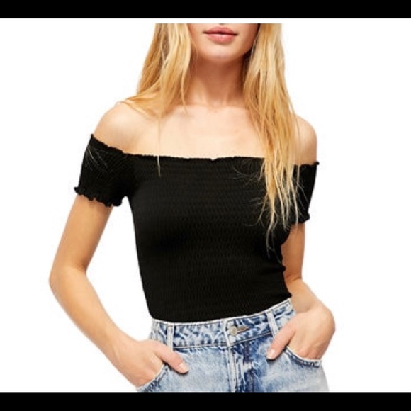Wayf Tops - Black off the shoulder top Size S
